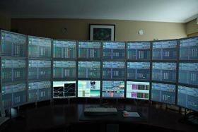 example of mutliple monitors... maybe we cannot quite handle that many monitors... but we should be able to cater for *your* setup